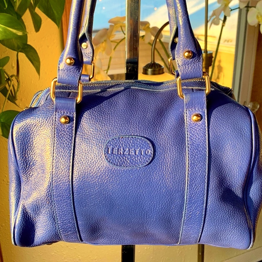 Made in Italy 🇮🇹 TERZETTO Cobalt Blue Pebbled Genuine Leather Satchel 🤩